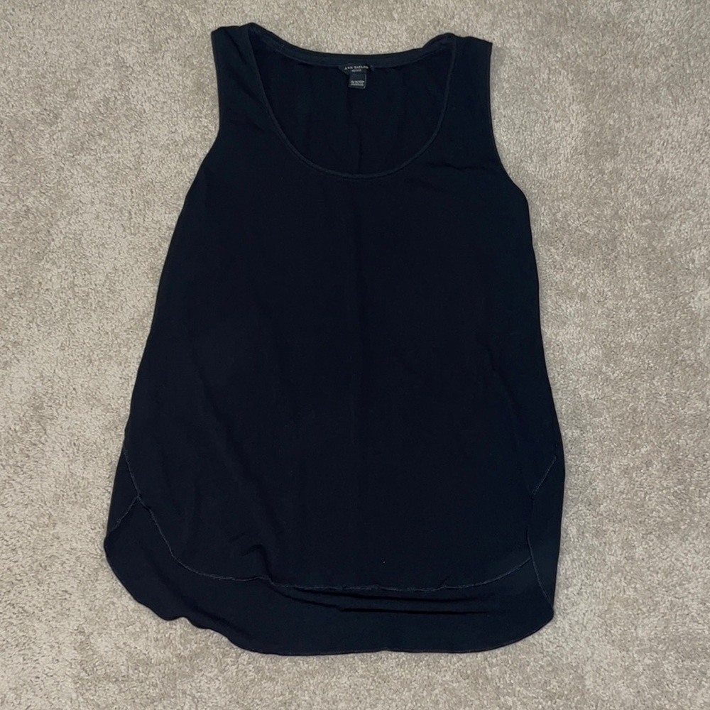 Women’s Size XXSP Ann Taylor Black Tank Top Blouse. 71% Rayon, 29% Polyester.